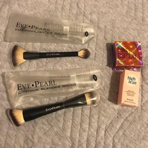 BRAND NEW Makeup brushes and Makeup